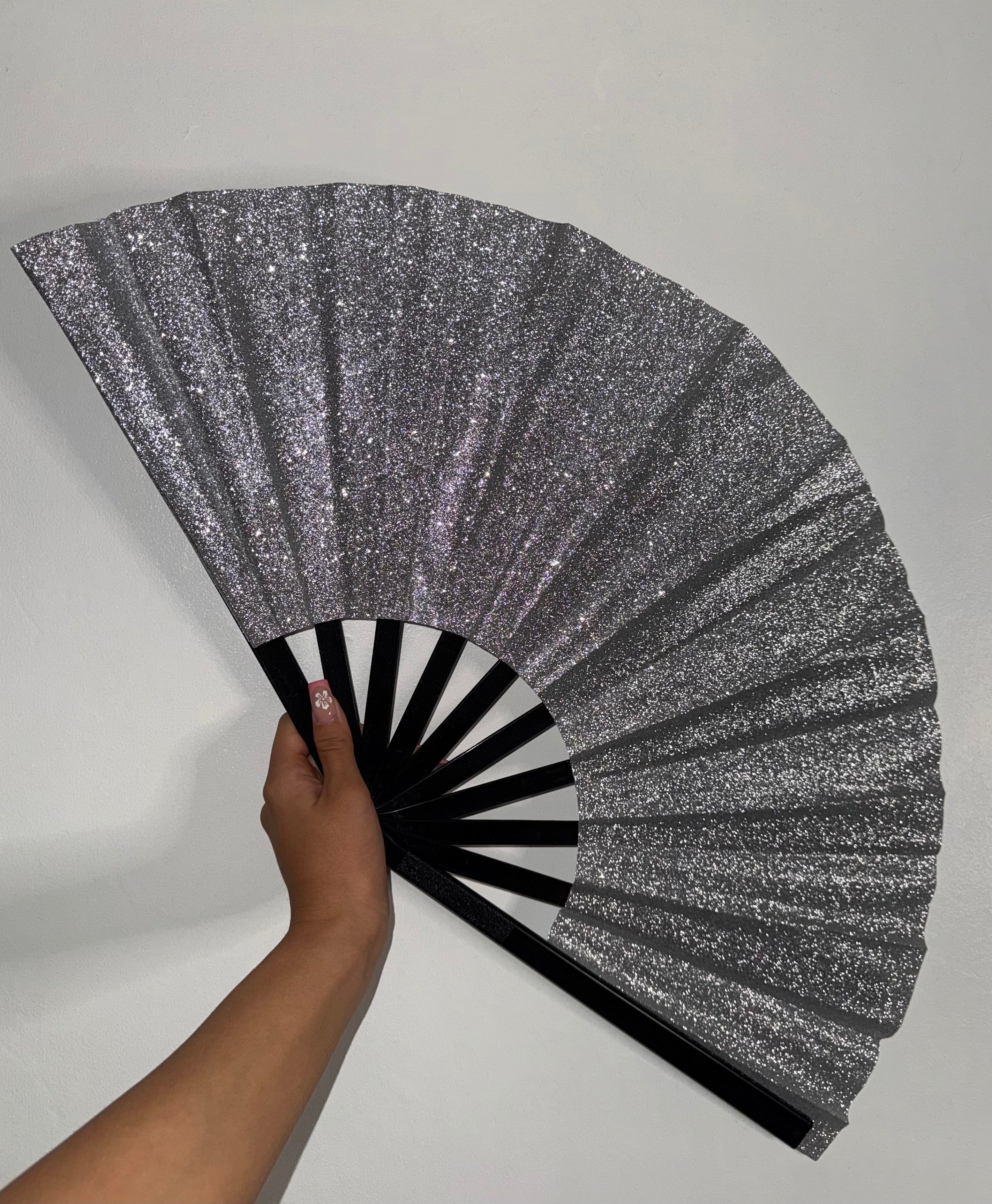 Silver glitter fan
